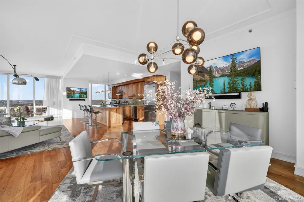 5 Renaissance Square #PH6C White Plains, NY 10601