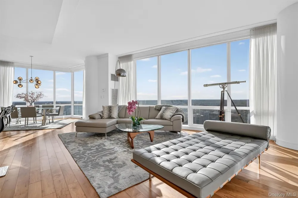 5 Renaissance Square #PH6C White Plains, NY 10601