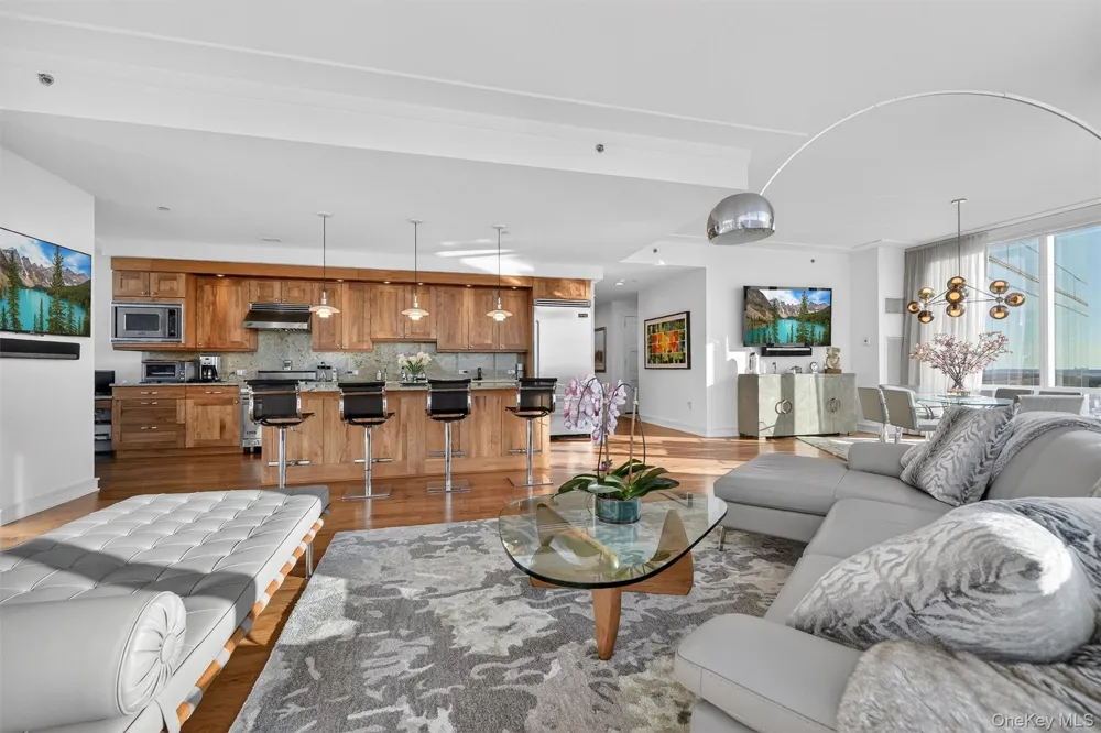 5 Renaissance Square #PH6C White Plains, NY 10601