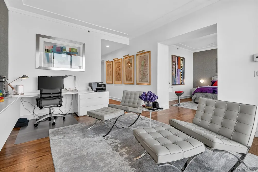 5 Renaissance Square #PH6C White Plains, NY 10601