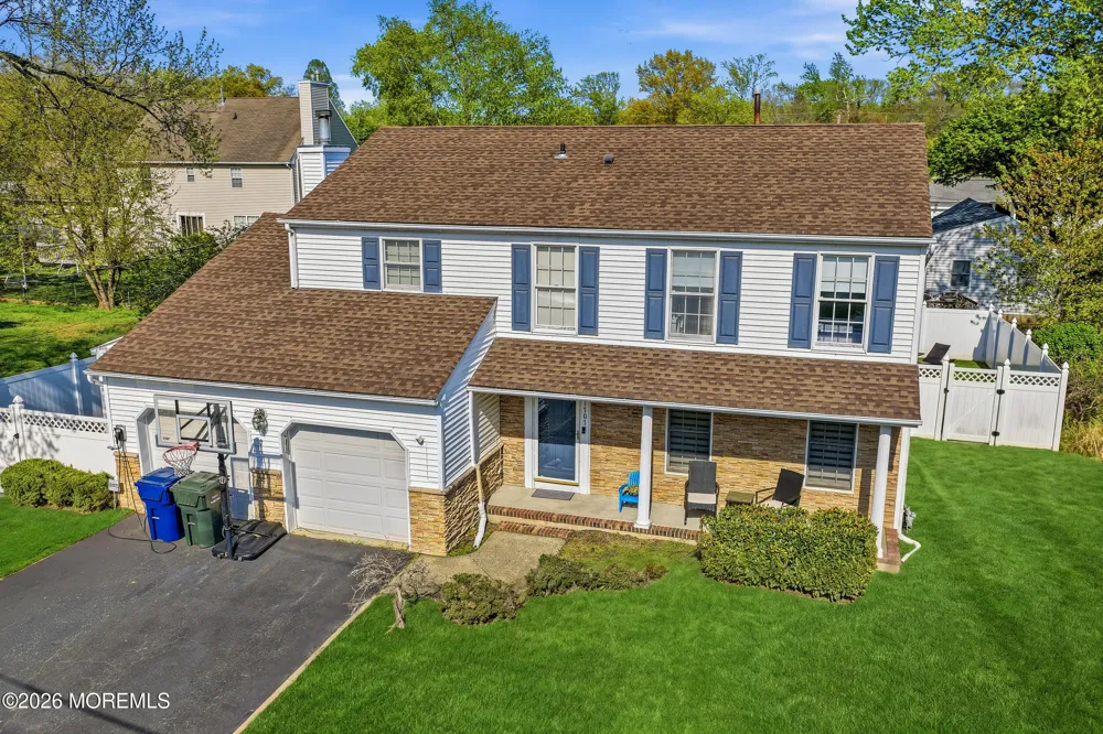 1707 Melville Street Oakhurst, NJ 07755