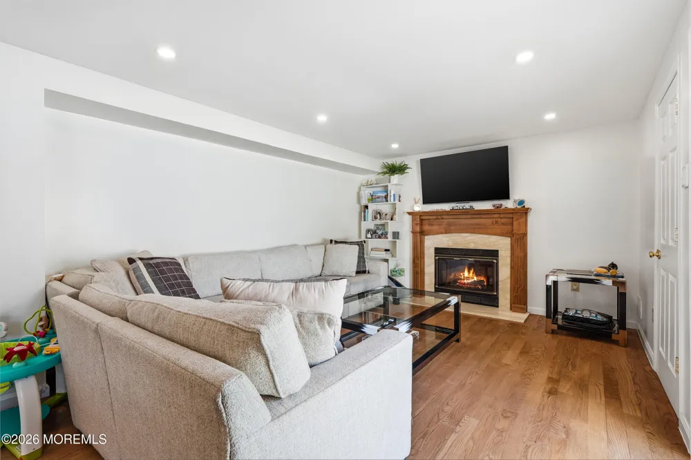 1707 Melville Street Oakhurst, NJ 07755