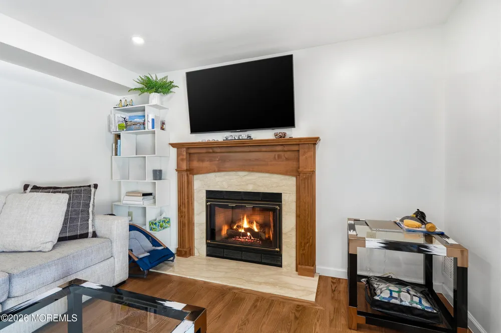 1707 Melville Street Oakhurst, NJ 07755