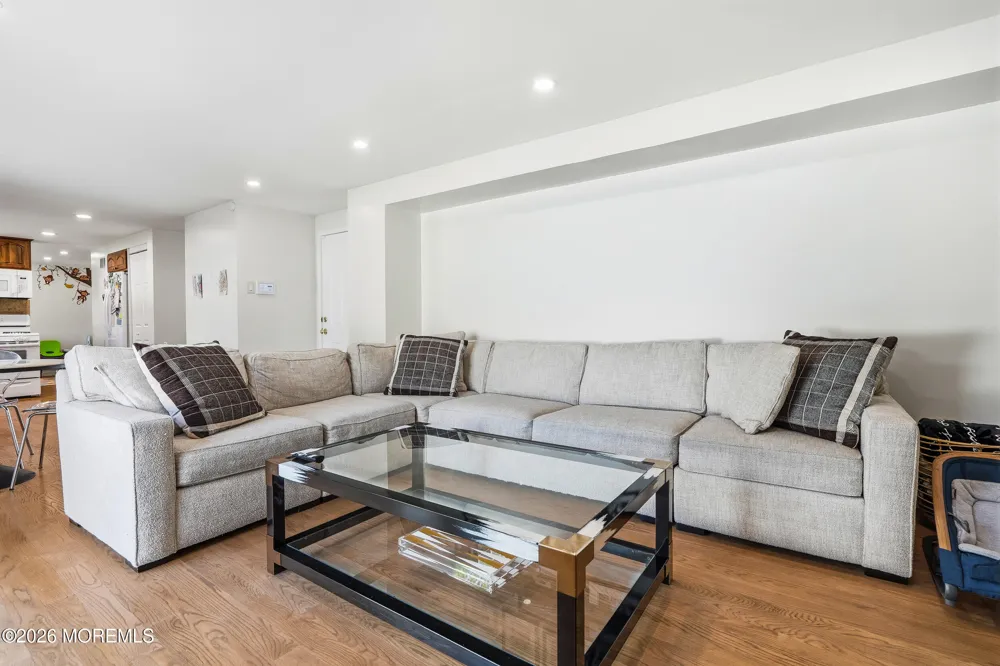 1707 Melville Street Oakhurst, NJ 07755
