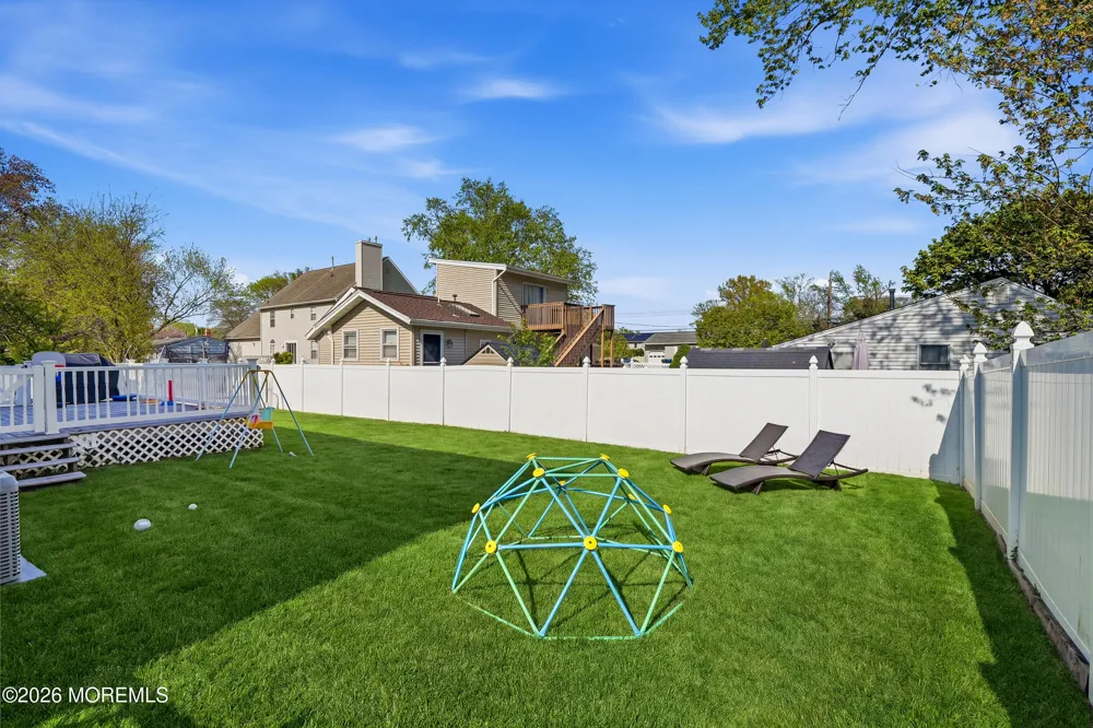 1707 Melville Street Oakhurst, NJ 07755