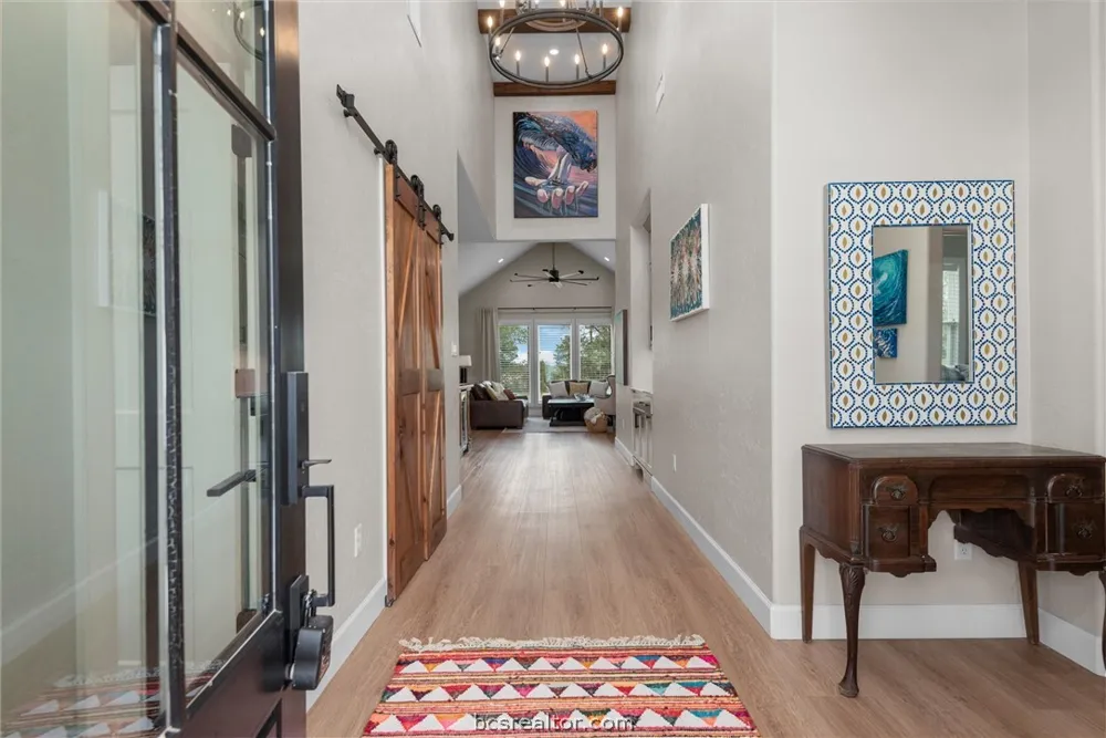 914 Axis Lane Franklin, TX 77856