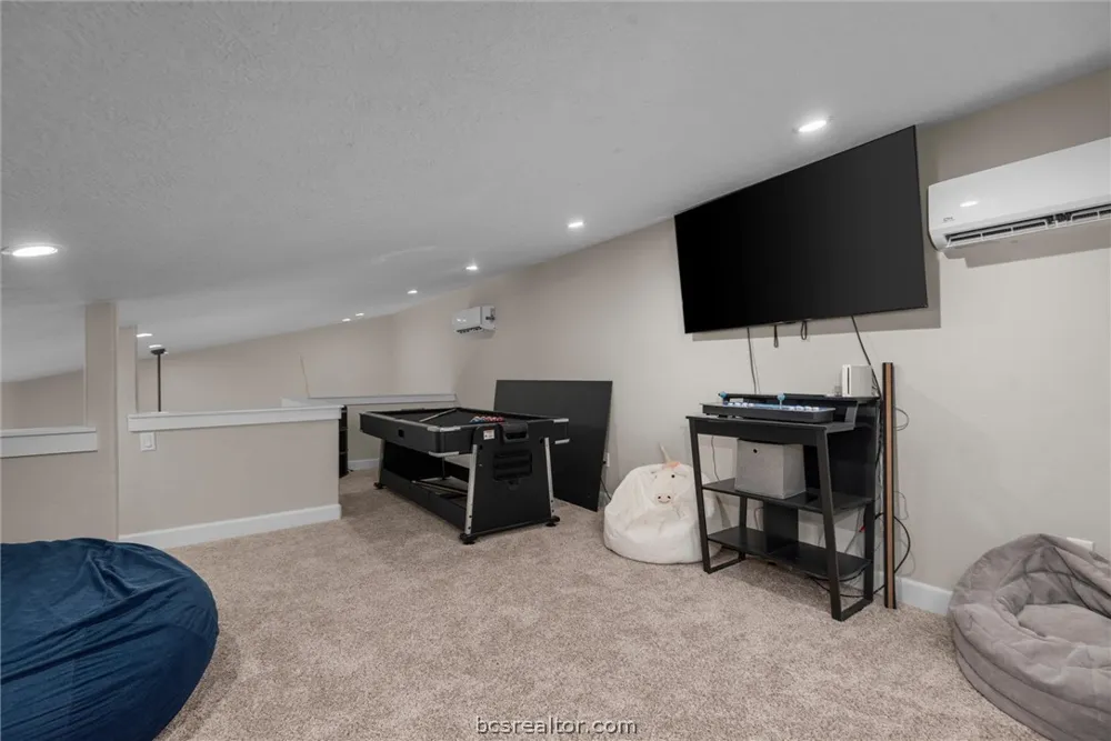 914 Axis Lane Franklin, TX 77856