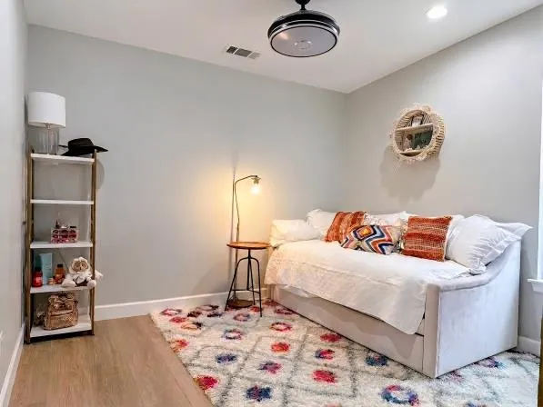 914 Axis Lane Franklin, TX 77856