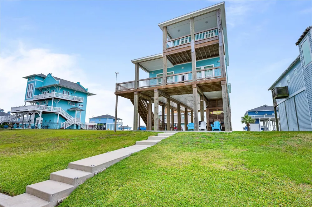 1900 Laguna Harbor Cove Boulevard Port Bolivar, TX 77650