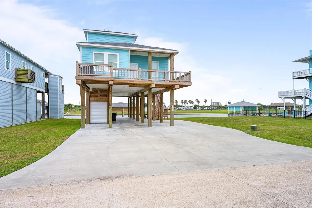 1900 Laguna Harbor Cove Boulevard Port Bolivar, TX 77650