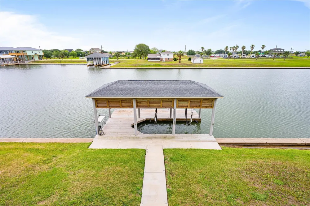 1900 Laguna Harbor Cove Boulevard Port Bolivar, TX 77650