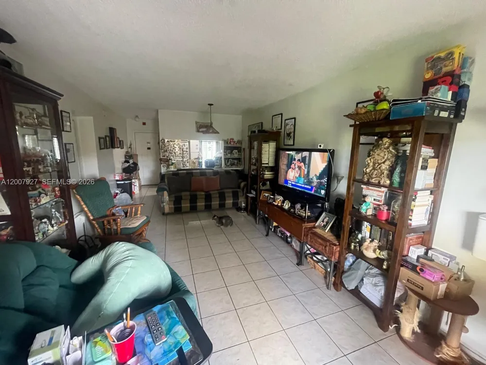 680 Miller Dr #W401 Miami Springs, FL 33166