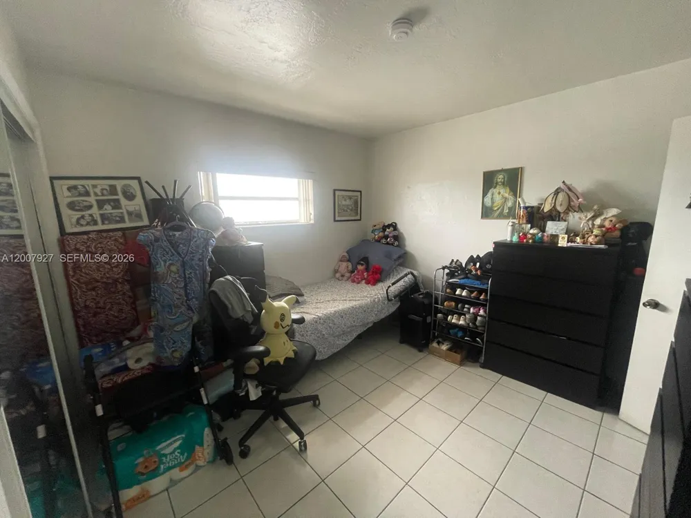 680 Miller Dr #W401 Miami Springs, FL 33166