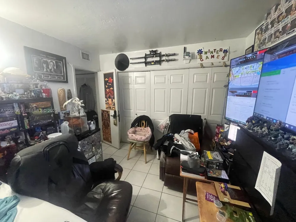 680 Miller Dr #W401 Miami Springs, FL 33166