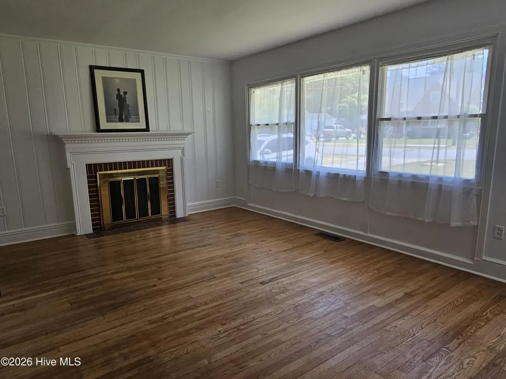 405 Lafayette Street Clinton, NC 28328