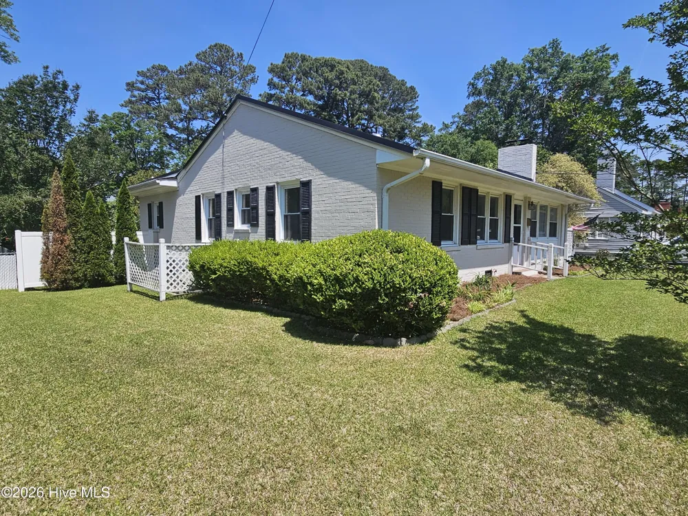 405 Lafayette Street Clinton, NC 28328
