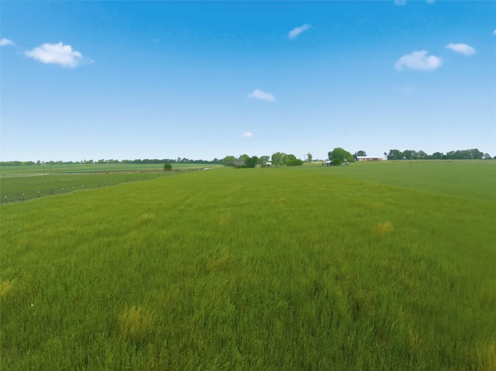 CR 427 Golinda, TX 76655