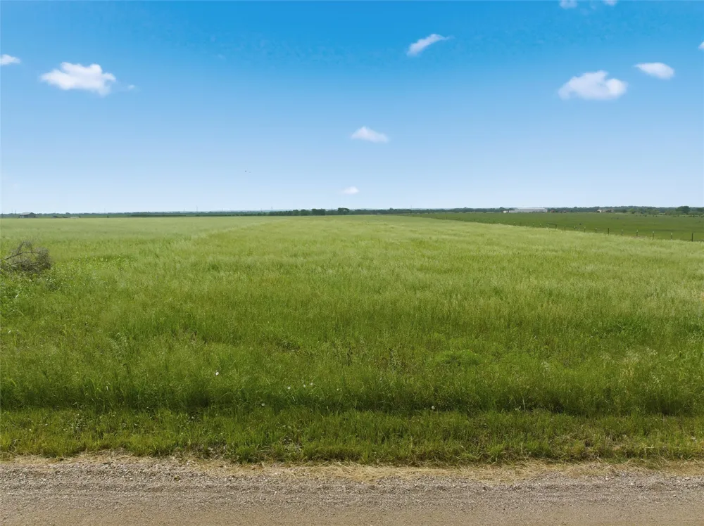 CR 427 Golinda, TX 76655