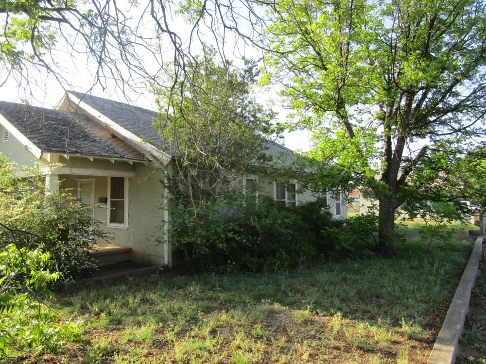 105 E 9th Street Colorado City, TX 79512