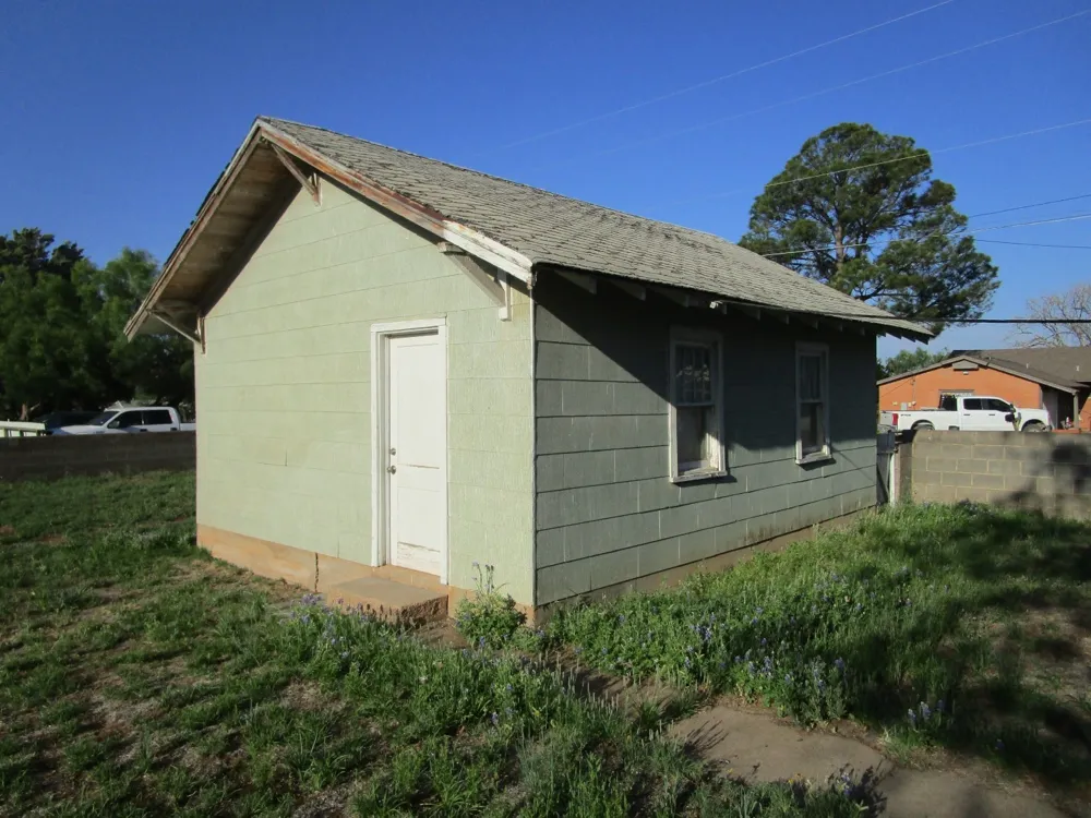 105 E 9th Street Colorado City, TX 79512
