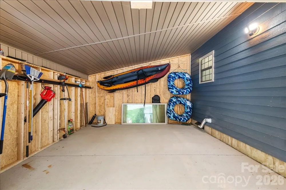 33 Indian Trace Road Maggie Valley, NC 28751