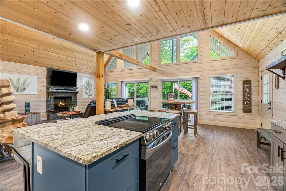 33 Indian Trace Road Maggie Valley, NC 28751
