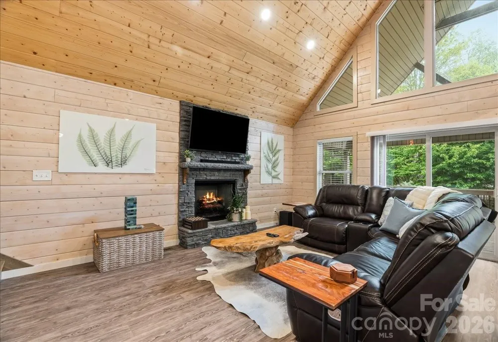 33 Indian Trace Road Maggie Valley, NC 28751