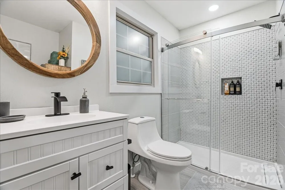 33 Indian Trace Road Maggie Valley, NC 28751