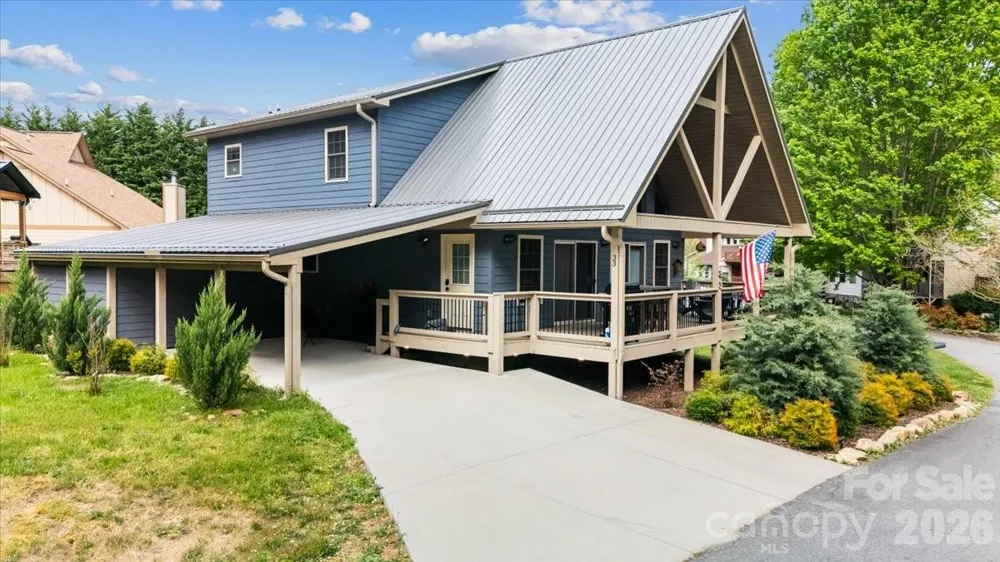 33 Indian Trace Road Maggie Valley, NC 28751