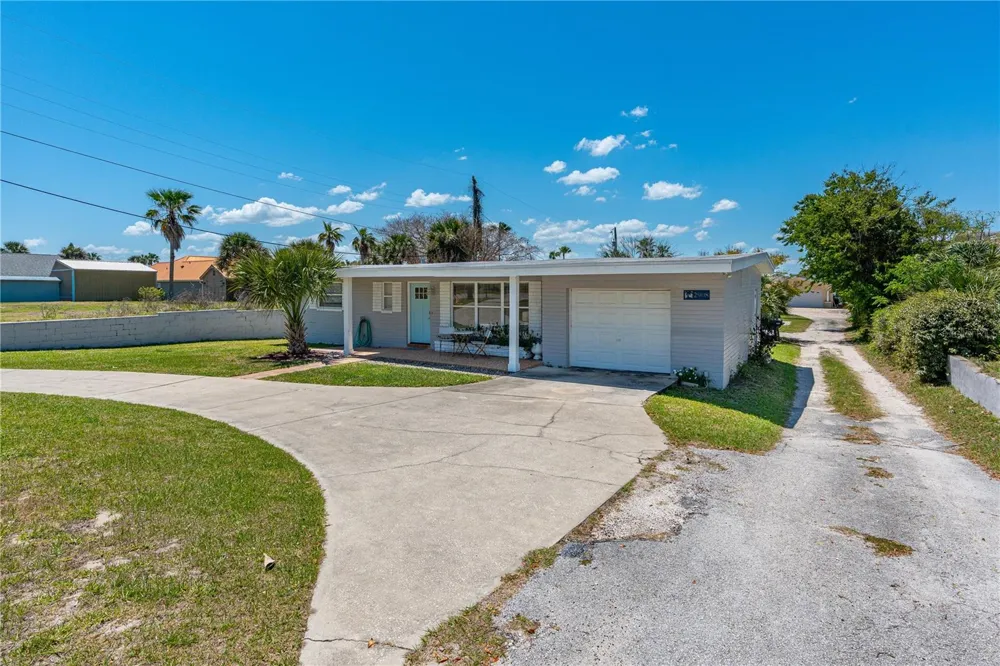 2908 S PENINSULA DRIVE Daytona Beach, FL 32118