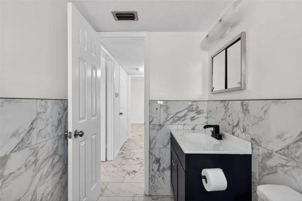 1800 S PALMETTO AVENUE #1010 South Daytona, FL 32119