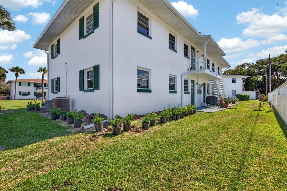 1800 S PALMETTO AVENUE #1010 South Daytona, FL 32119