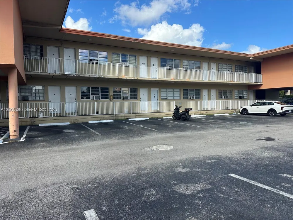 26 Diplomat Pkwy #2314 Hallandale Beach, FL 33009