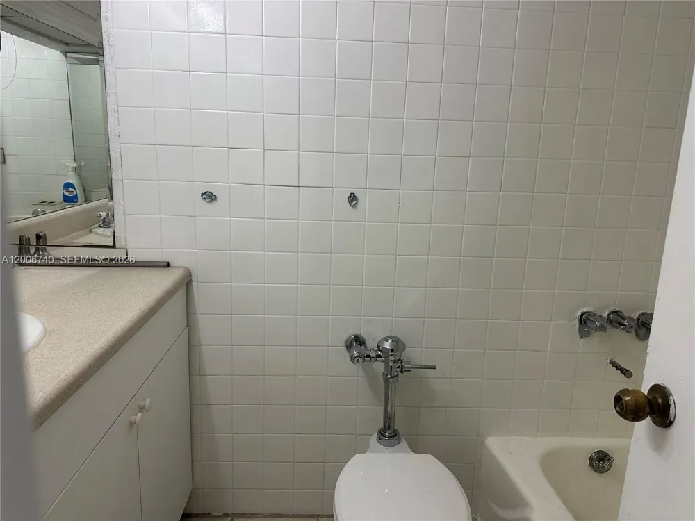 26 Diplomat Pkwy #2314 Hallandale Beach, FL 33009