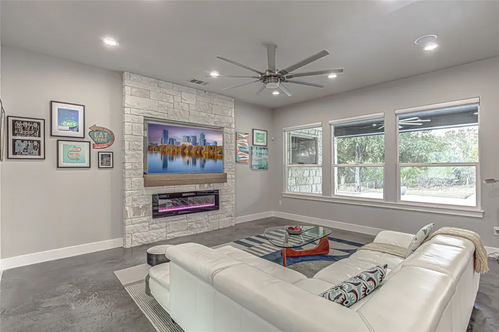 507 Boulder Creek Drive Marble Falls, TX 78654