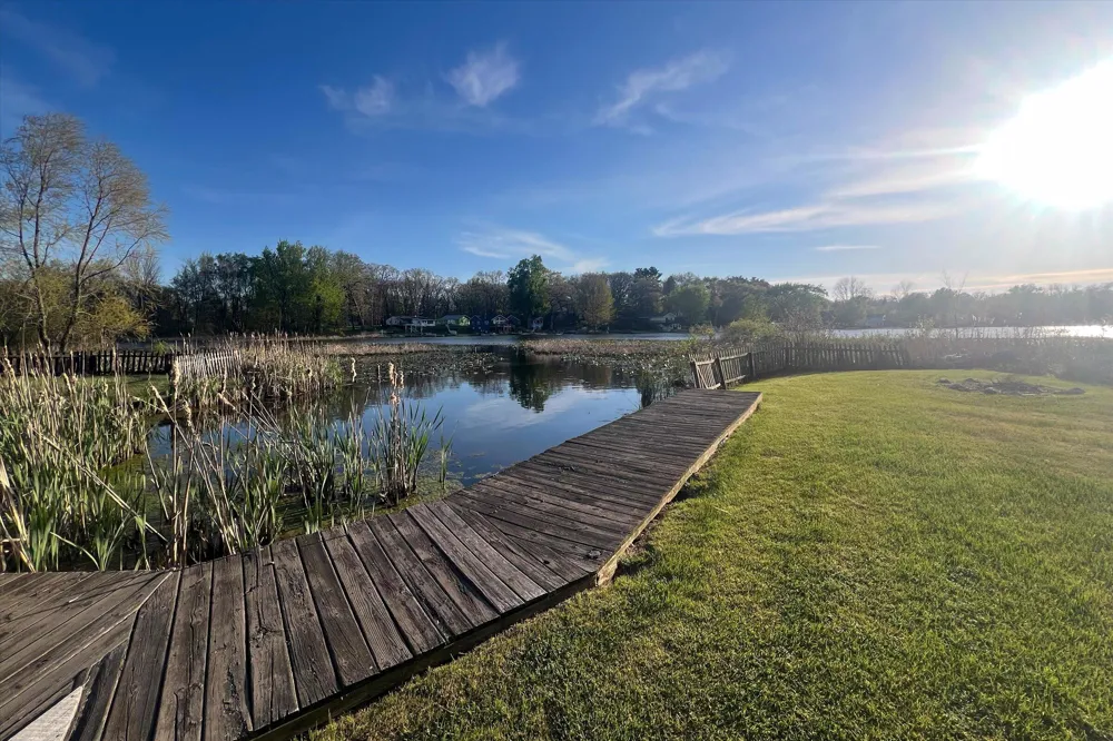 70328 Lakeview Drive Edwardsburg, MI 49112