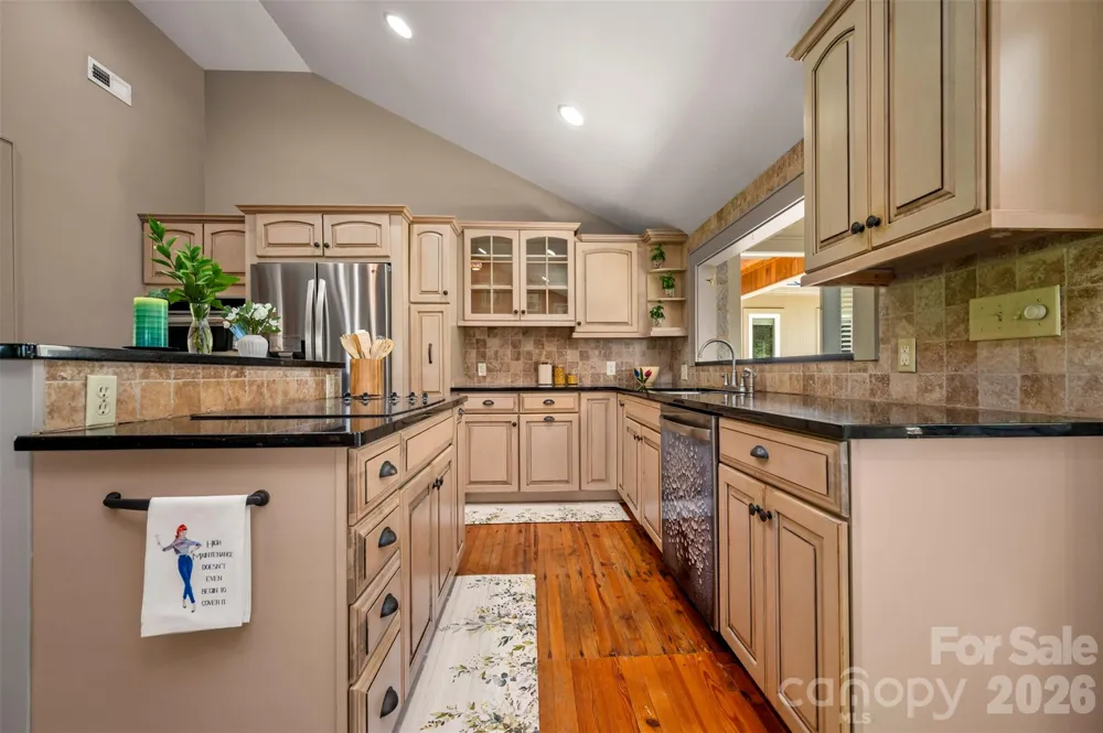 183-185 Rubin Thorne Road Campobello, SC 29322
