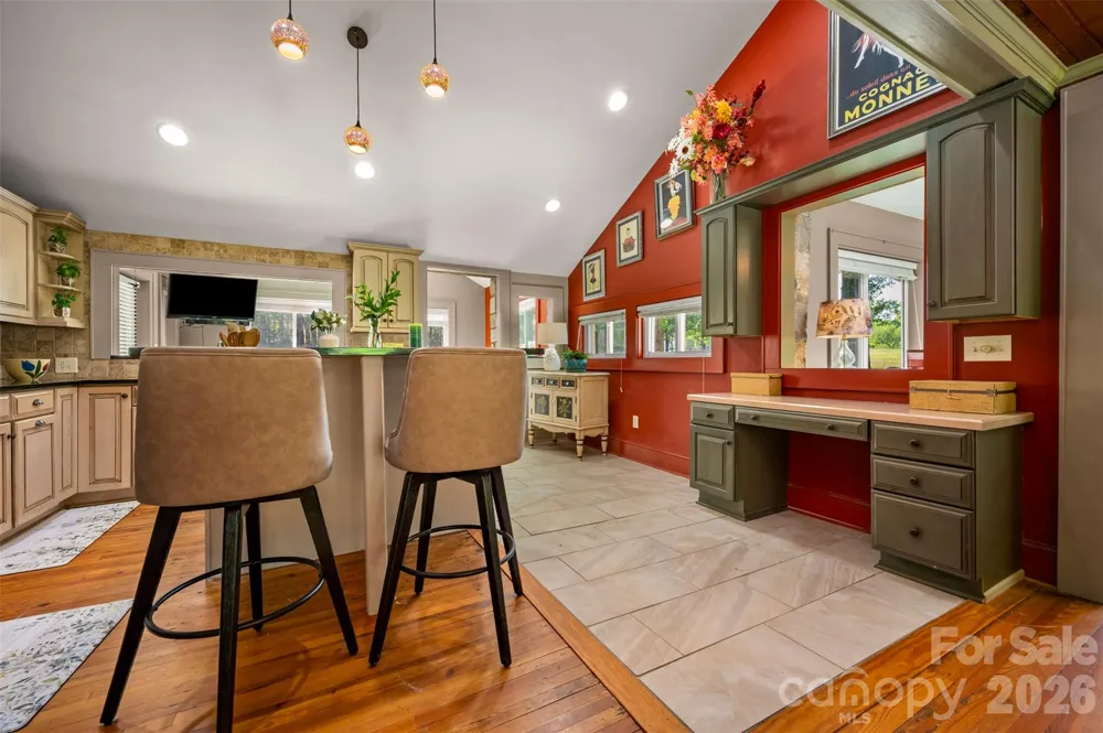183-185 Rubin Thorne Road Campobello, SC 29322