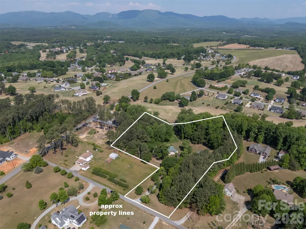 183-185 Rubin Thorne Road Campobello, SC 29322