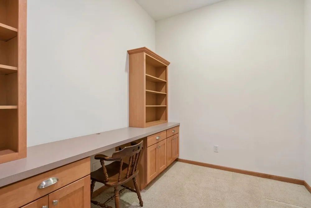 1244 County Road D E #205 Maplewood, MN 55109