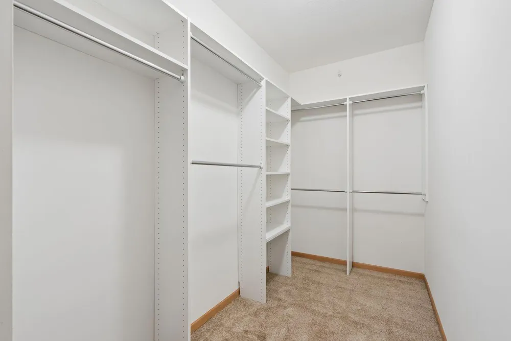 1244 County Road D E #205 Maplewood, MN 55109