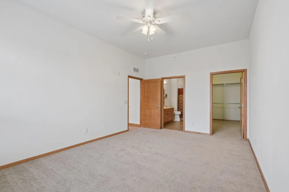 1244 County Road D E #205 Maplewood, MN 55109
