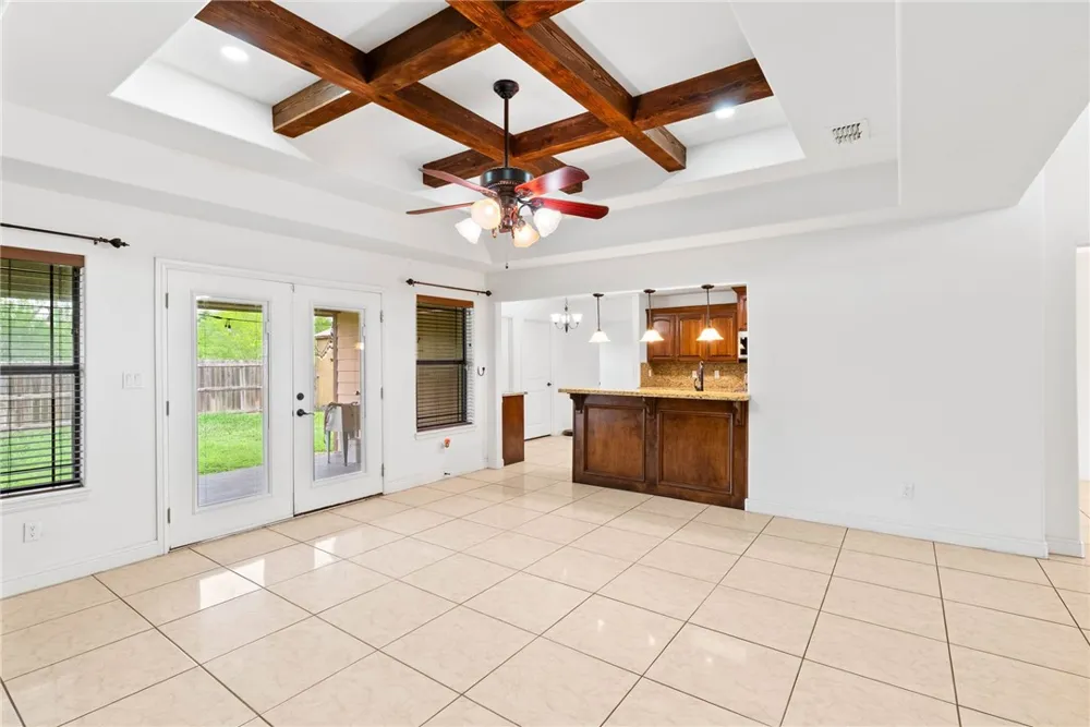 2136 S 5th Street Kingsville, TX 78363