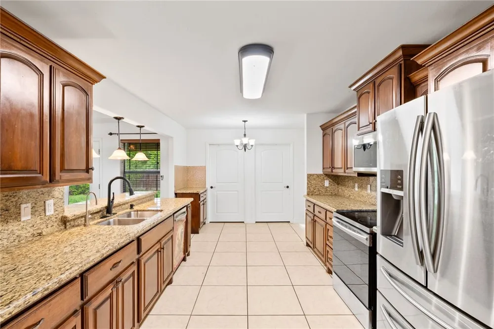 2136 S 5th Street Kingsville, TX 78363