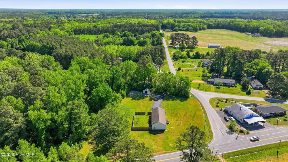 20 Corapeake Road Corapeake, NC 27926