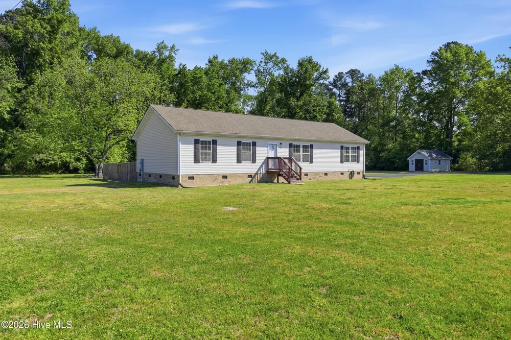 20 Corapeake Road Corapeake, NC 27926