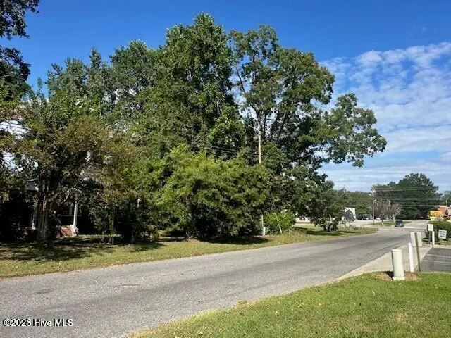 112 Lee Street Whiteville, NC 28472