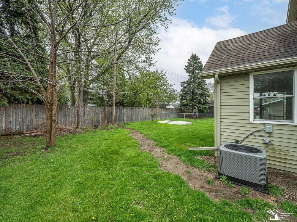3019 8th Street Frenchtown Township, MI 48162