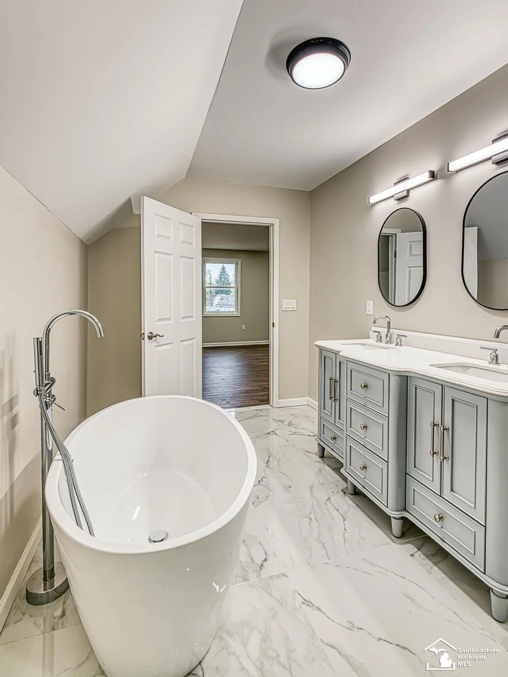 3019 8th Street Frenchtown Township, MI 48162