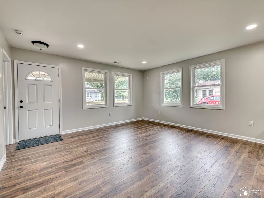 3019 8th Street Frenchtown Township, MI 48162